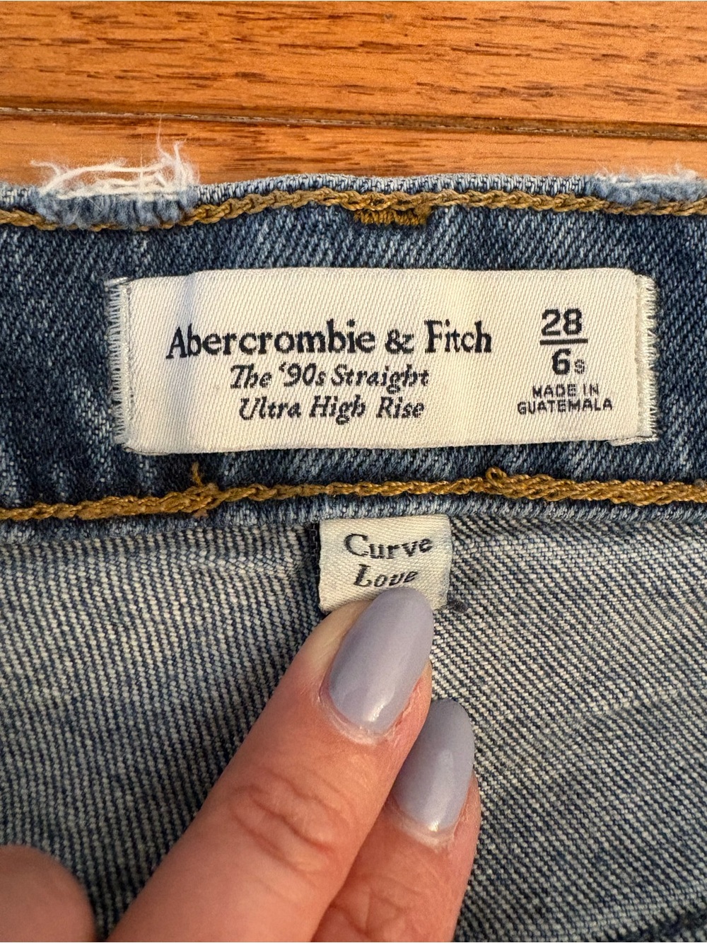 Abercrombie & Fitch Ultra High Rise 90s Straight Jean - Picture 2 of 6